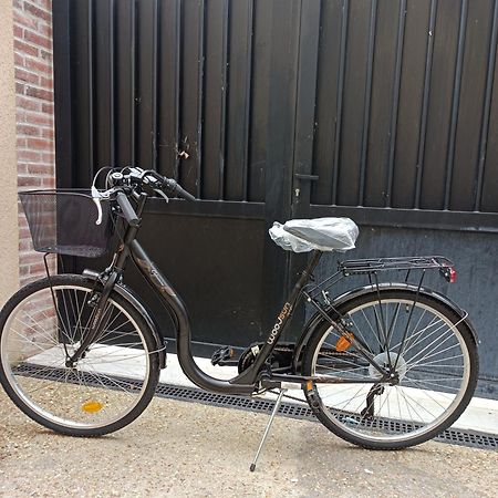 Magnifique Studio Climatisation, Parking A Velos, Velos En Option, Centre Ville Parking Prive Jardin Montargis Eksteriør bilde